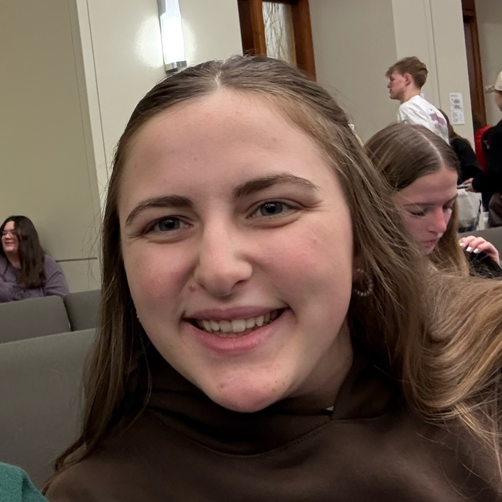 Meet your Posher, Julie